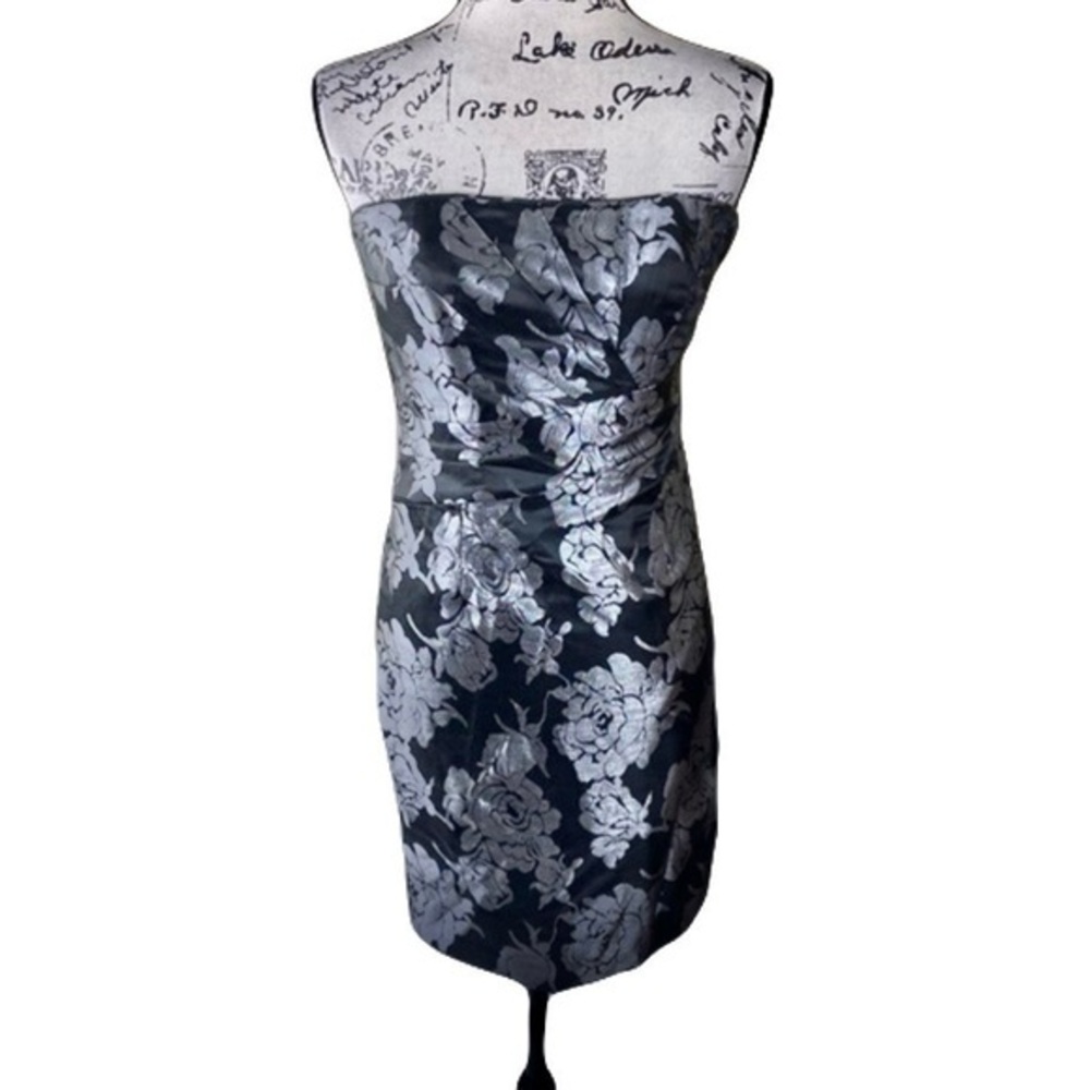 White House Black Market Pleated Side Brocade Roses Dress